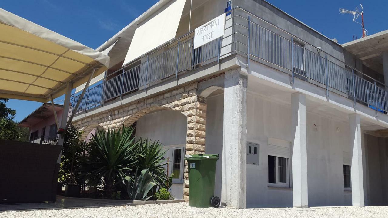 Apartmani Lamani Bibinje Kültér fotó