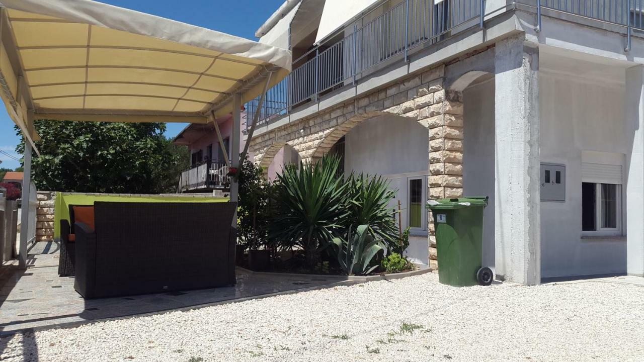 Apartmani Lamani Bibinje Kültér fotó